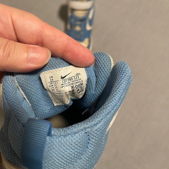 Nike Court Borough Mid 2 TD Blue White Kids High Top Sneakers Size 1Y Carolina - Picture 6 of 8